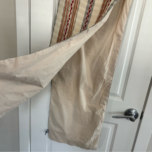 Rachel Ashwell The Farmhouse Embroidered Table Runner - Picture 3 of 5